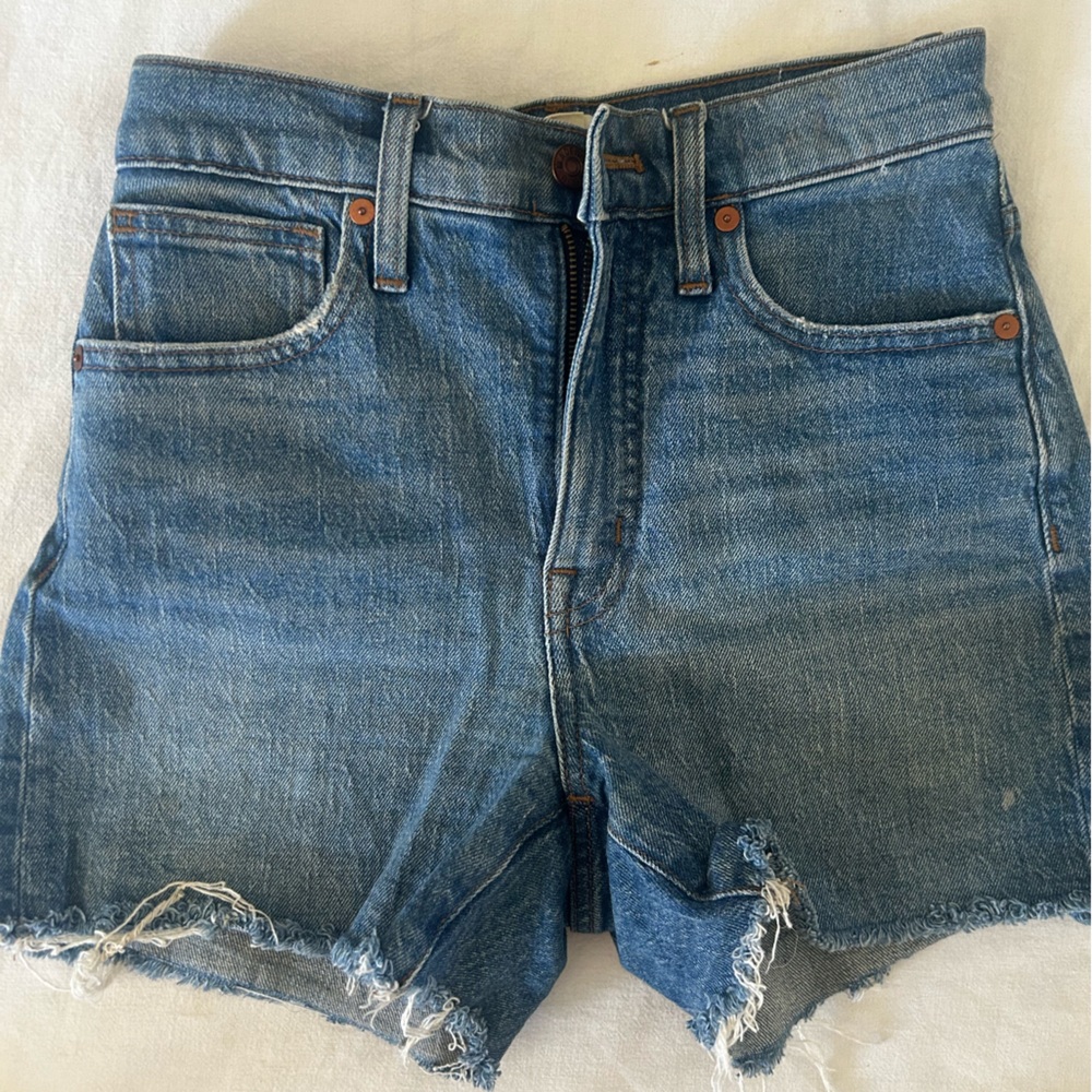 Madewell High Rise Denim Shorts Size 24 Medium Wash Raw Hem